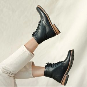 Nisolo Amalia all-weather lace-up boots